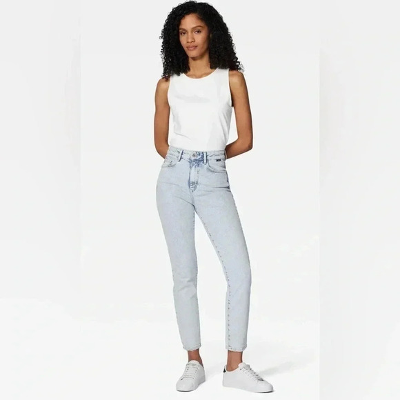 * NWOT*  Mavi | Star Iconic High-Rise Mom Jeans - Picture 1 of 13